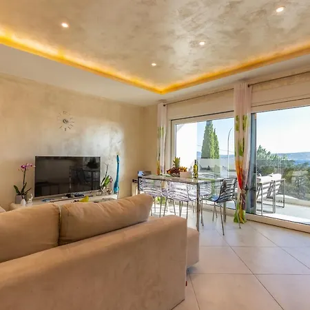 Apart-hotel Rippl Ii 4*