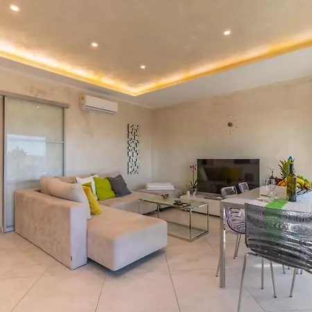 Rippl Ii Apart-hotel