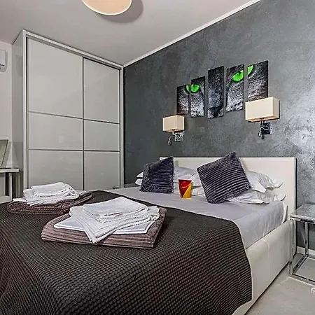 Aparthotel Rippl Ii Crikvenica