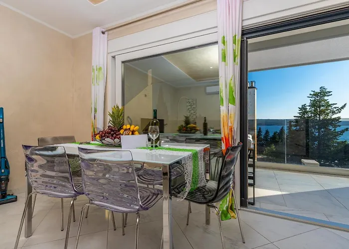 Rippl Ii Aparthotel 4*