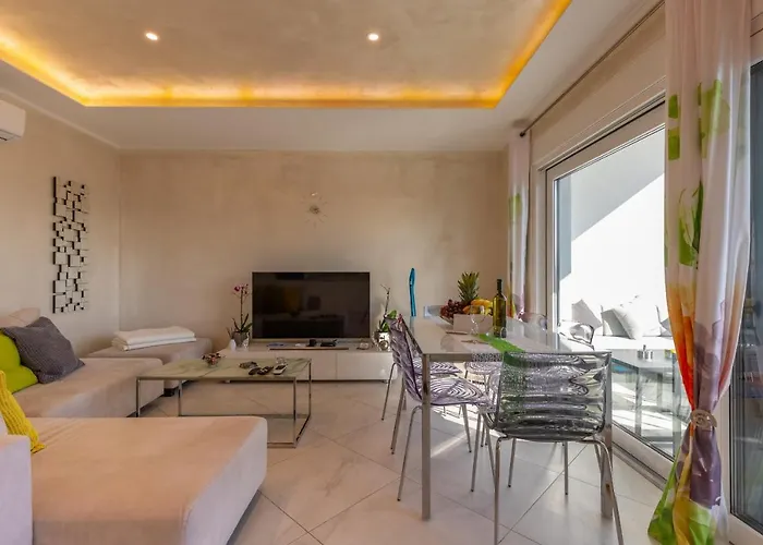 Rippl Ii Aparthotel 4*